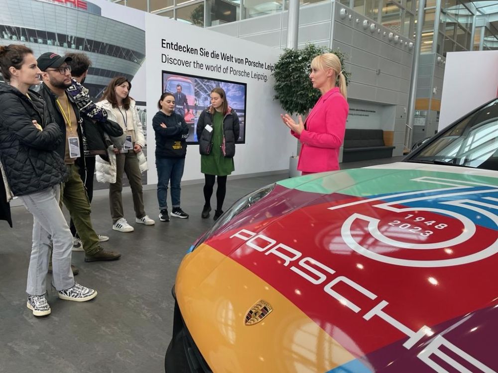 Gespräch mit Kristin Bergemann, Leiterin Unternehmenskommunikation Porsche Leipzig